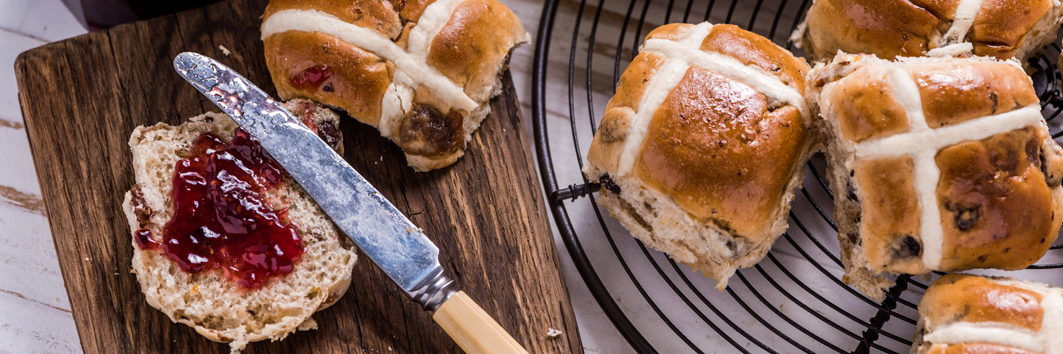 easter recipes hot cross buns